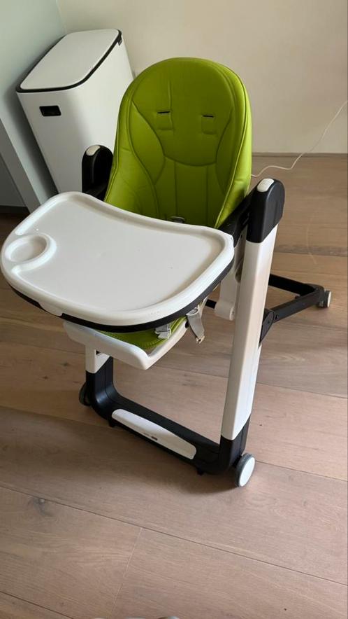 Peg perego chair, Kinderen en Baby's, Kinderstoelen, Gebruikt, Inklapstoel, Aanschuifbaar, Afneembaar eetblad, Gordel(s), Stoelverkleiner