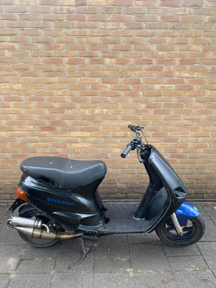 Zip type 3 duitse 50 papieren, Fietsen en Brommers, Scooters | Piaggio, Zo goed als nieuw, Zip, Maximaal 45 km/u, Tweetakt, Ophalen