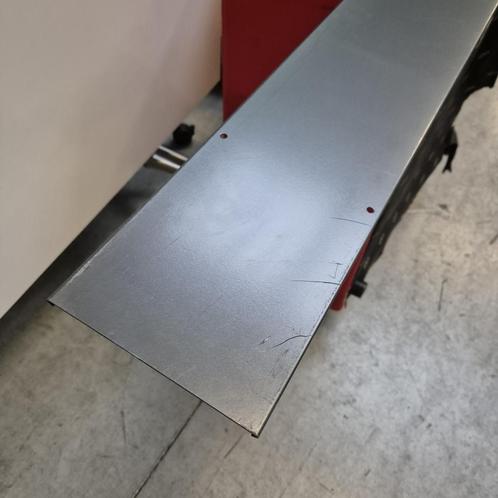 Smalle metalen platen gelakt 220x16 cm  dikte 1,5-2 mm, Doe-het-zelf en Verbouw, Platen en Panelen, Gebruikt