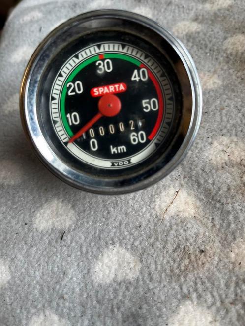 achter licht reflector en km teller  beiden nieuw, Fietsen en Brommers, Brommeronderdelen | Oldtimers, Nieuw, Overige merken, Overige typen