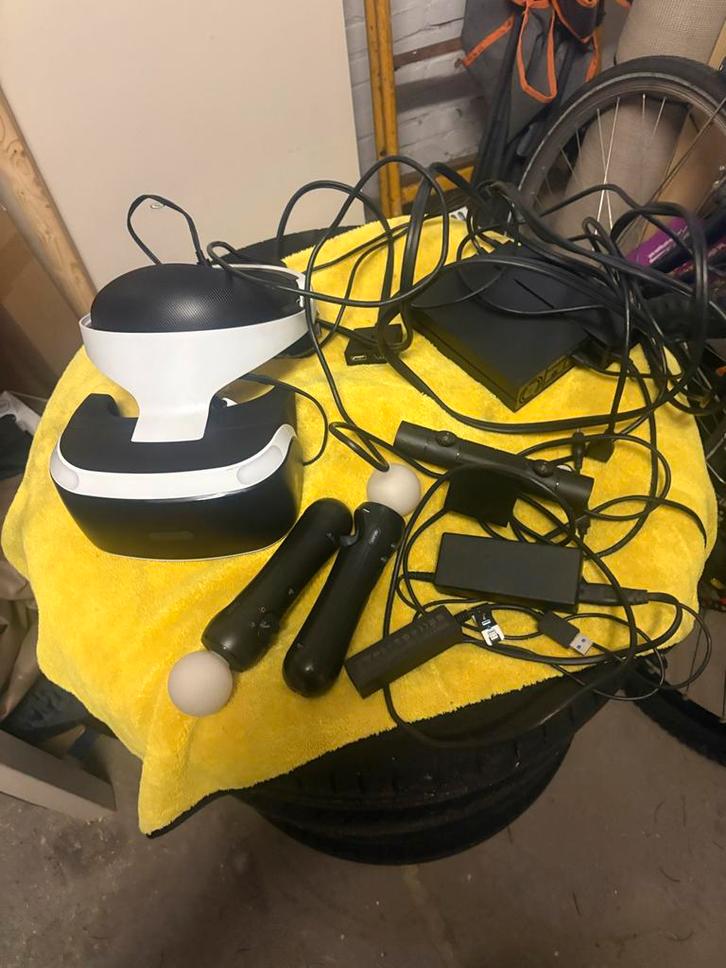 PlayStation VR + PS5 Adapter - Complete Set, Spelcomputers en Games, Virtual Reality, Zo goed als nieuw, Sony PlayStation, VR-bril