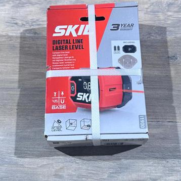 SKIL digitale waterpas en lijnlaser 4,5m 1900AA incl. muurho beschikbaar voor biedingen