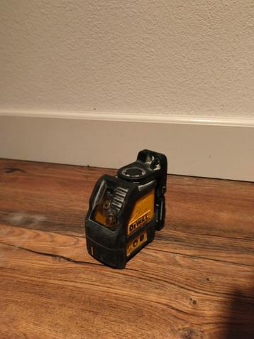 DeWalt DW088 Kruislijnlaser beschikbaar voor biedingen