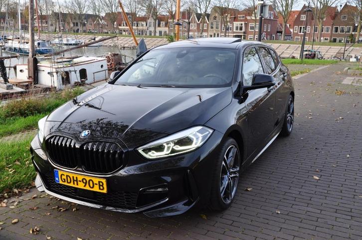 Bmw 118i Last edition M-sport premium Org/NL Vol optie!!, Auto's, BMW, Bedrijf, 1-Serie, ABS, Achteruitrijcamera, Adaptieve lichten