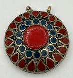 Grote antieke Oosterse zilveren hanger met rood en blauw, Ophalen of Verzenden, Zo goed als nieuw, Zilver