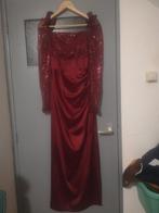 Gala jurk, Ophalen of Verzenden, Zo goed als nieuw, Rood, Onder de knie