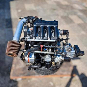 Volkswagen motor 1.8 16v PL beschikbaar voor biedingen
