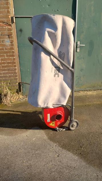 Houtmot afzuiger SawTec beschikbaar voor biedingen