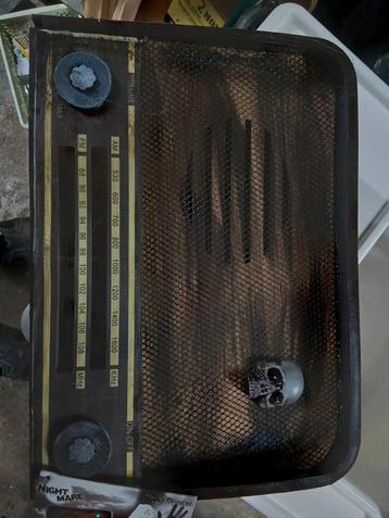 Halloween Radio Decoratie beschikbaar voor biedingen
