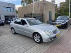 Mercedes-Benz E-klasse E240 Elegance Schuifdak Airco PDC NAP, Auto's, Automaat, Achterwielaandrijving, Gebruikt, 2597 cc