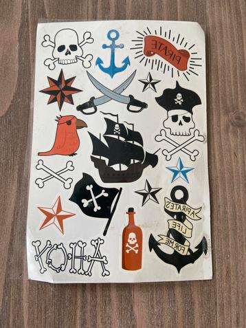 Stoere plak tatoeages thema piraten beschikbaar voor biedingen