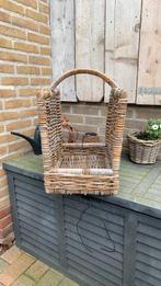 Rotan mand met hengsel voor bijv.houtblokken/ lectuur, Ophalen, Gebruikt