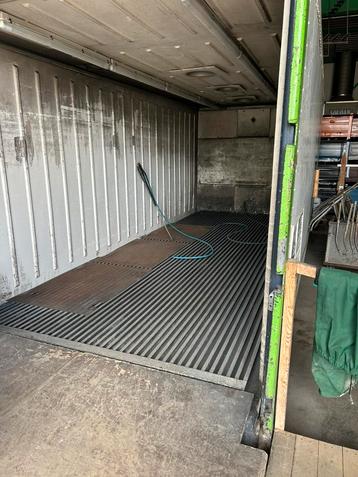 Ontvetting Container + Stoomcleaner beschikbaar voor biedingen
