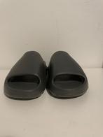 Slippers, Ophalen of Verzenden, Nieuw, Overige kleuren