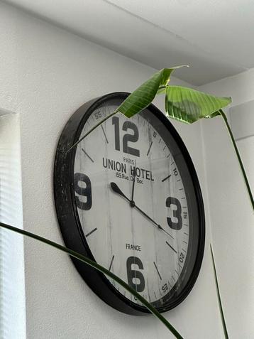 Vintage Wandklok Union Hotel Paris beschikbaar voor biedingen