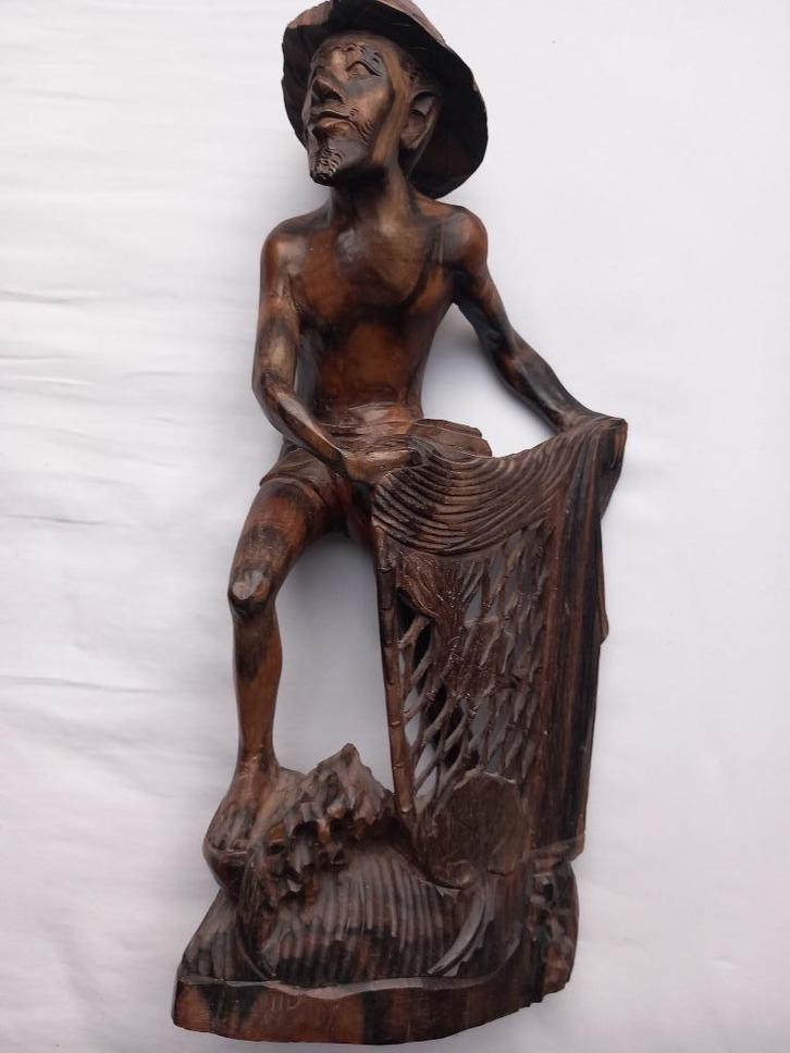 Indische, balinese houtsnijwerken visser vrouw hanenvechter, Antiek en Kunst, Kunst | Niet-Westerse kunst, Ophalen of Verzenden