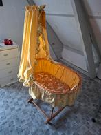 Vintage rotan wieg met hemel op wieltjes, Ophalen, Gebruikt, Wieg