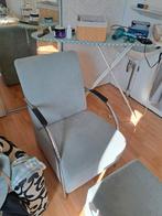 Stoel met poef - Stijlvol en comfortabel!, Huis en Inrichting, Stoelen, Ophalen, Gebruikt, Metaal, Eén