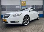 Opel Insignia 1.6 Turbo 180pk Sports Tourer | Full option, Euro 5, Zwart, 4 cilinders, Wit