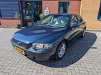 Volvo S60 2.4 EDITION Automaat, Stoelverwarming, Trekhaak, A, Voorwielaandrijving, Gebruikt, Blauw, S60