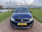 Volkswagen Polo 1.2 TSI AIRCO|CRUISE|BI-XENON|CARPLAY|NW APK, Auto's, Navigatiesysteem, Stof, Gebruikt, Zwart