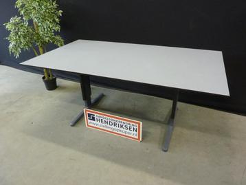 Profi zwaar bureau / werktafel / tafel 100x180cm + HPL blad