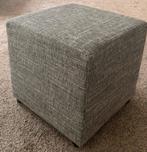 Mooie poef, Huis en Inrichting, Banken | Voetenbanken en Poefen, Minder dan 50 cm, Vierkant, Minder dan 50 cm, Ophalen of Verzenden