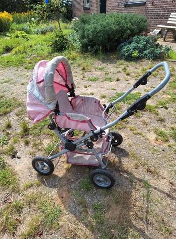 Poppen kinderwagen  beschikbaar voor biedingen