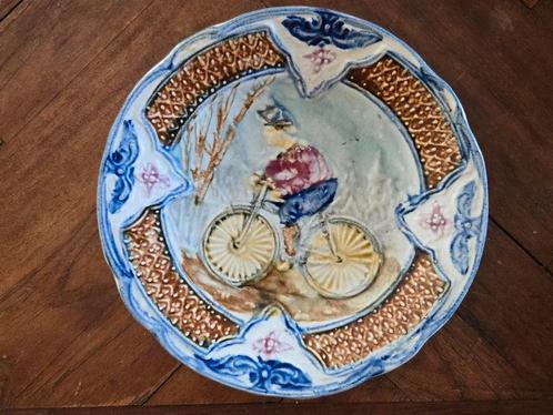 Mouzin Lecat Majolica Bordje - Fietser - 19e Eeuw, Antiek en Kunst, Antiek | Wandborden en Tegels, Ophalen of Verzenden