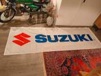 Grote Suzuki vlag, Verzamelen, Ophalen of Verzenden, Zo goed als nieuw, Reclamebord