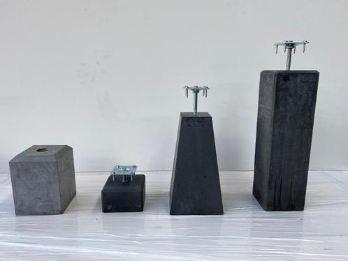 Betonpoeren en hardstenen sokkels scherp geprijsd!, Tuin en Terras, Overige Tuin en Terras, Nieuw, Ophalen of Verzenden
