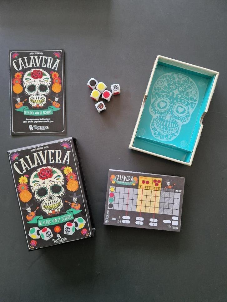 Calavera dobbelspel (compleet, zgan), Hobby en Vrije tijd, Gezelschapsspellen | Bordspellen, Zo goed als nieuw, Een of twee spelers
