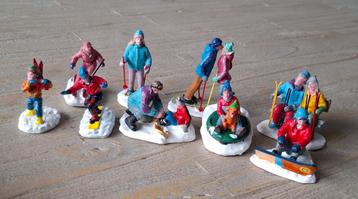 LEMAX  Wintersport figuren beschikbaar voor biedingen