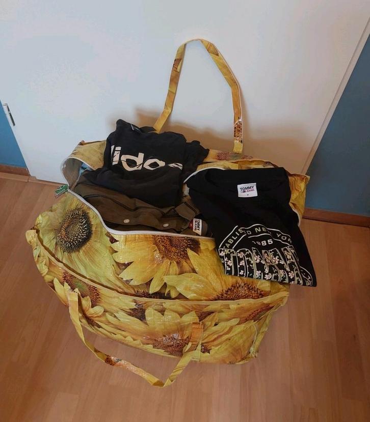 Mega groot pakket dames merkkleding mt 36/38 s en m, Kleding | Dames, Dames-kledingpakketten, Zo goed als nieuw, Maat 36 (S), Ophalen of Verzenden