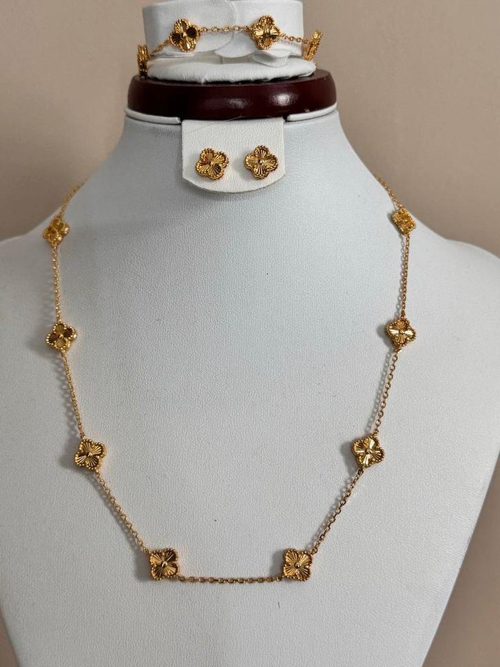 Van Cleef 10 Motief Set - Ketting, Armband, Oorbellen (10mm), Sieraden, Tassen en Uiterlijk, Kettingen, Nieuw, Goud, Met hanger