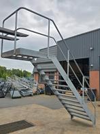 Stalen trap met bordes gegalv hoog 2.6mtr nob076, Doe-het-zelf en Verbouw, Ladders en Trappen, Ophalen, Zo goed als nieuw, 2 tot 4 meter