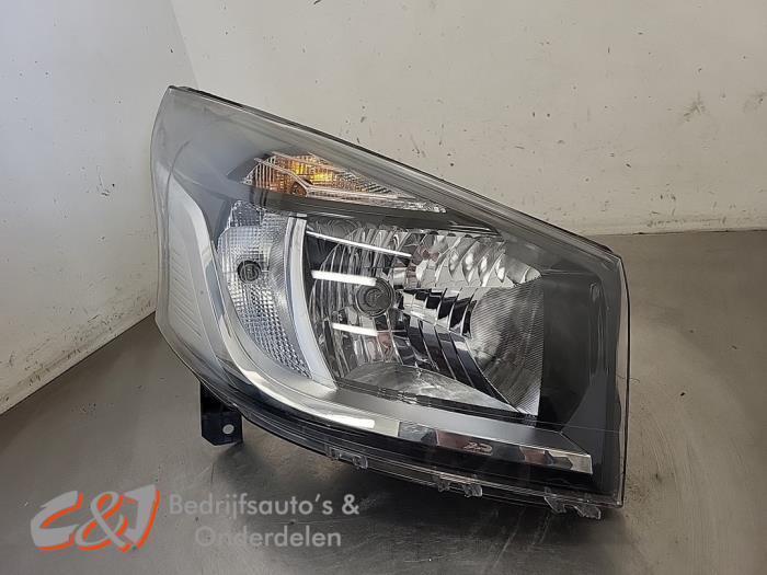Koplamp rechts van een Renault Trafic, Auto-onderdelen, Verlichting, Renault, Gebruikt, 3 maanden garantie, Ophalen of Verzenden