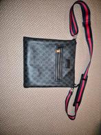Gucci Tas, Sieraden, Tassen en Uiterlijk, Tassen | Rugtassen, Overige merken, 25 tot 40 cm, Nieuw, Ophalen of Verzenden