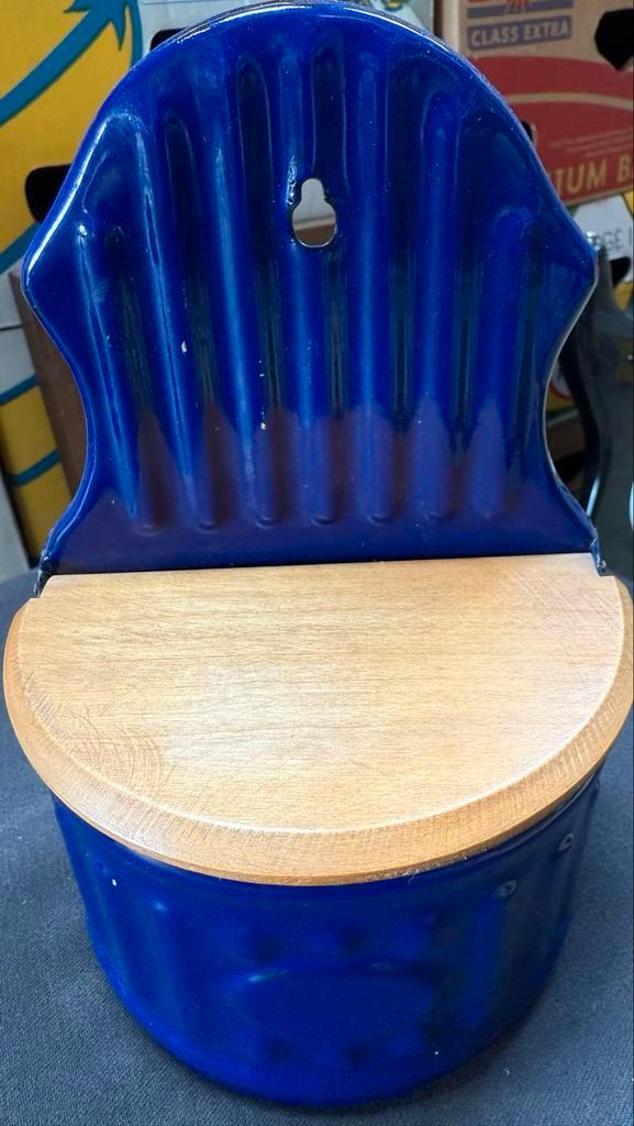 Vintage Emaille Zoutbak met Houten Deksel, Antiek en Kunst, Antiek | Emaille, Ophalen of Verzenden