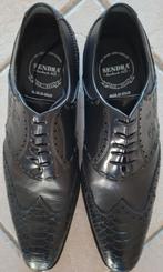 NIEUW! Sendra Veterschoenen Zwart Slangenlederaccent Maat 43, Sendra, Zwart, Nieuw, Ophalen of Verzenden
