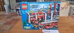 Lego City, Sealed Fire Station , 7208, Kinderen en Baby's, Speelgoed | Duplo en Lego, Nieuw, Complete set, Ophalen of Verzenden