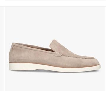 Schoenen beschikbaar voor biedingen