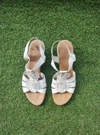 Rieker wit leren sandalen maat 40, Kleding | Dames, Schoenen, Ophalen of Verzenden, Zo goed als nieuw, Wit, Sandalen of Muiltjes