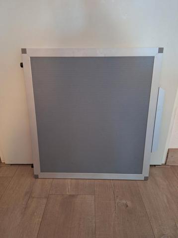 Hundos benchverkleiner maat M beschikbaar voor biedingen