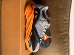 Yeezy Boost 700 Wash Orange, Kleding | Heren, Schoenen, Ophalen of Verzenden, Nieuw, Overige kleuren, Yeezy Adidas