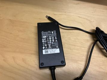 Dell netadapter  180 watt met netsnoer beschikbaar voor biedingen