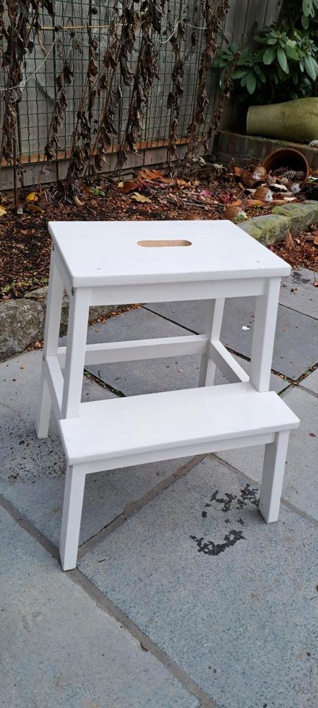 Ikea Bekvam Krukje - Wit - Gebruikt, Huis en Inrichting, Krukjes, Ophalen of Verzenden