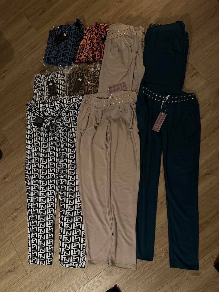 31 dames broeken - restpartij broeken, Ophalen of Verzenden, Zo goed als nieuw, Maat 38/40 (M)