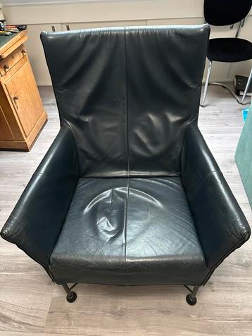 Montis Charly, zwart leer beschikbaar voor biedingen