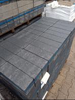 Nette partij Longstones - Grijs/zwart - 28,8m², Tuin en Terras, Ophalen of Verzenden, Zo goed als nieuw, Beton, Klinkers